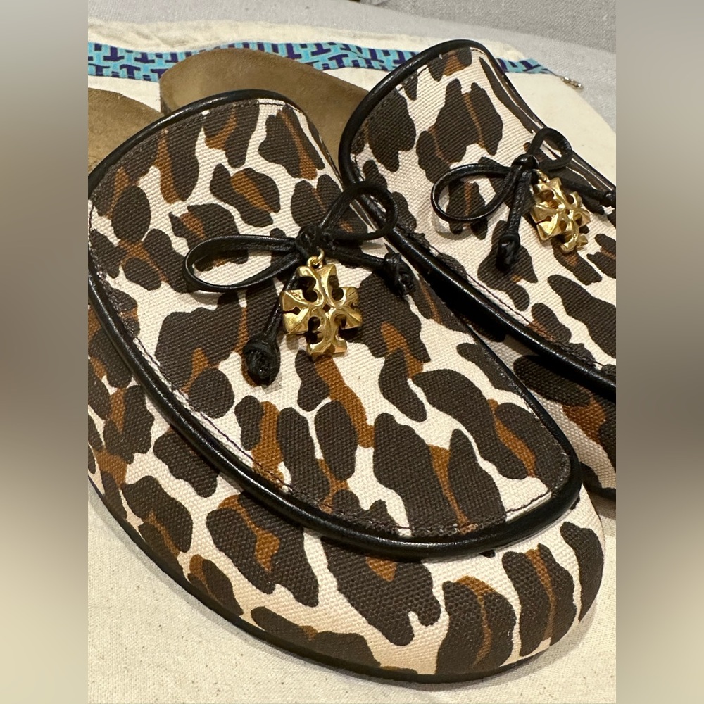 NWOT Tory Burch mules